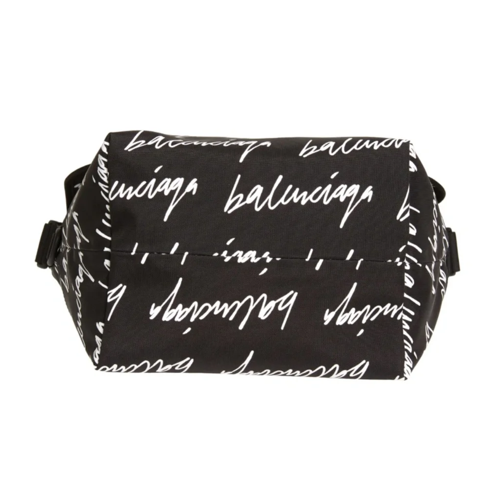 New Authentic BALENCIAGA Explorer Logo Script Messenger Bag